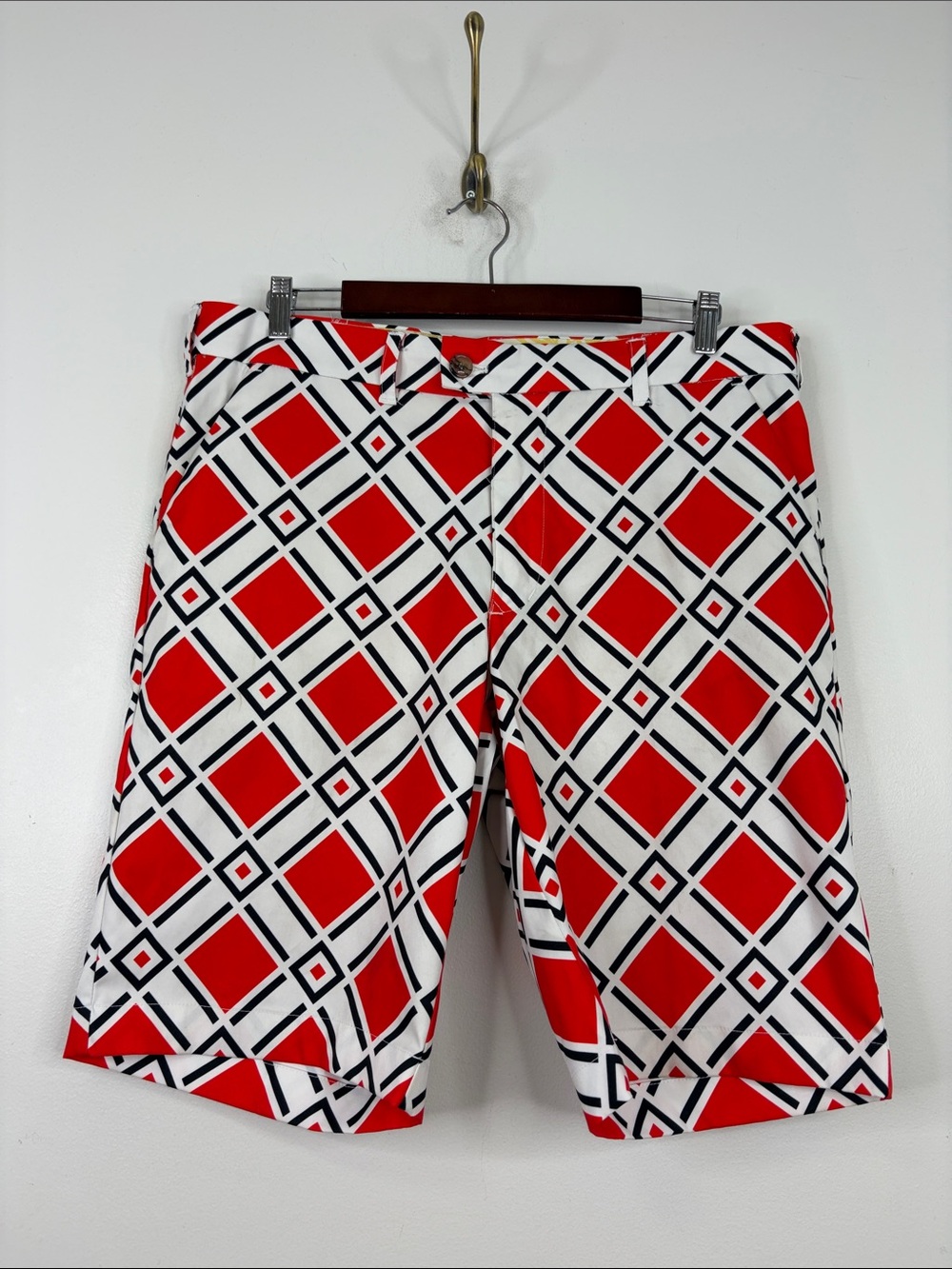 Loudmouth Golf Shorts Mens 36 x 11 Red White Black Diamond Performance Stretch
